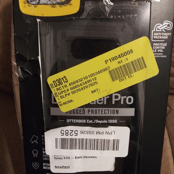 Phone case - Picture 3 of 3